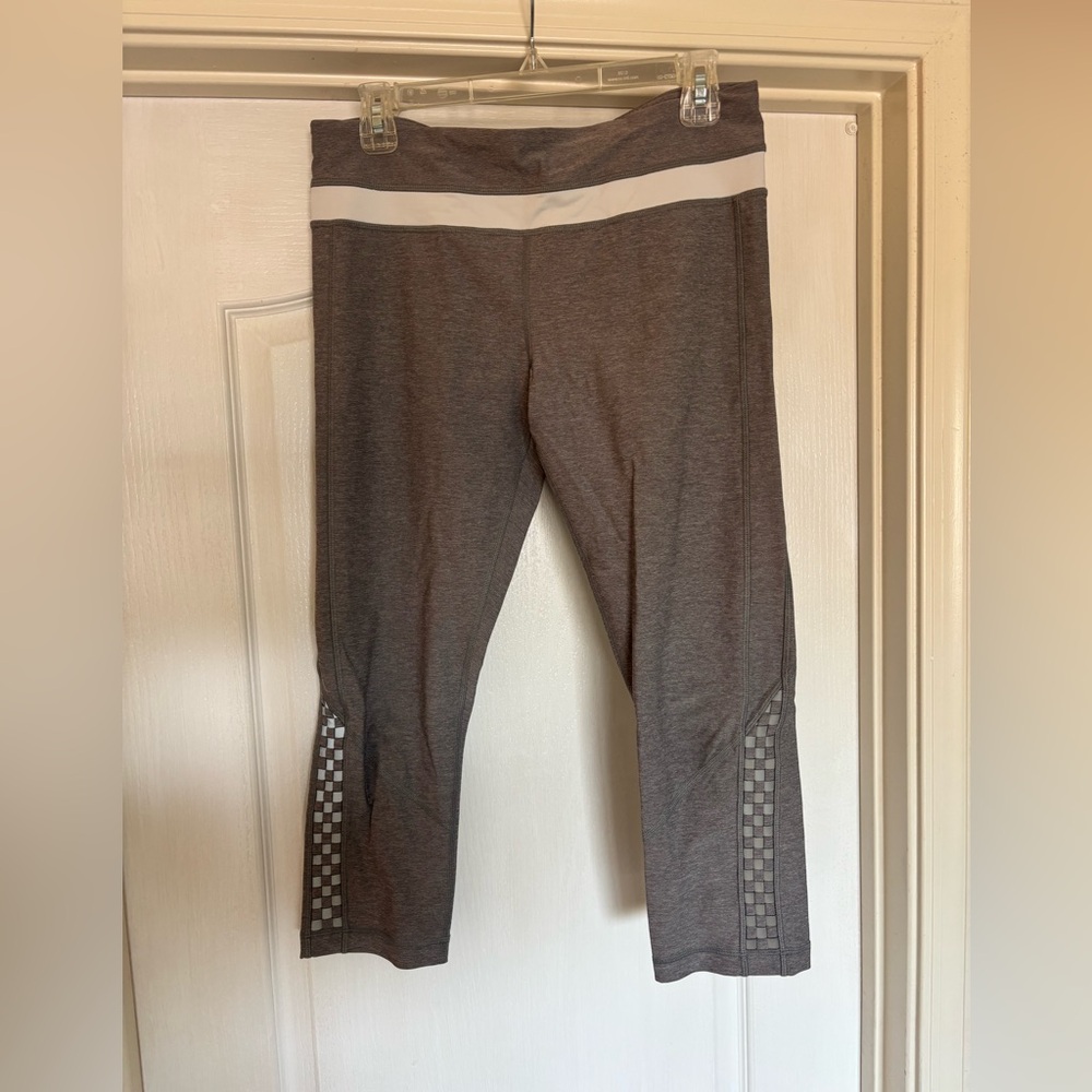 Lululemon gray cropped leggings